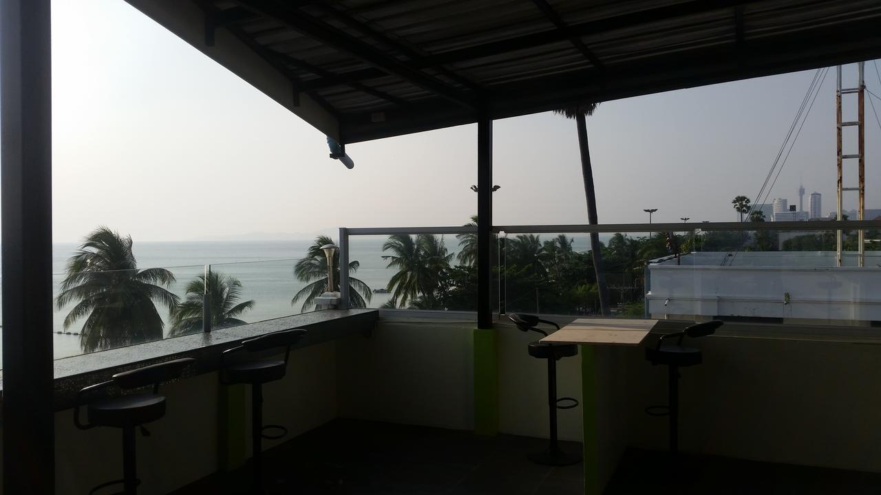 Barfly Pattaya Hotel Jomtien Beach Esterno foto