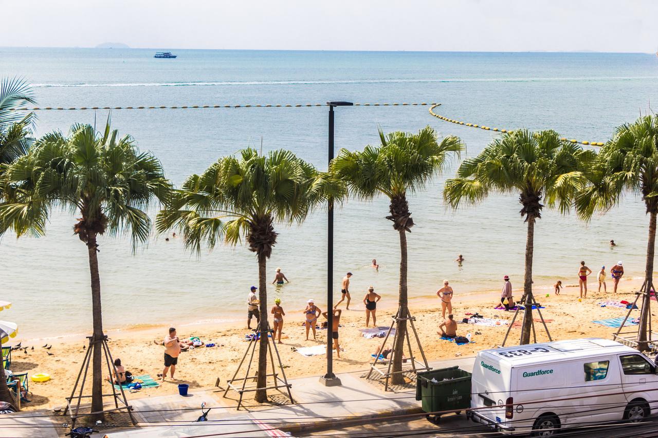 Barfly Pattaya Hotel Jomtien Beach Esterno foto